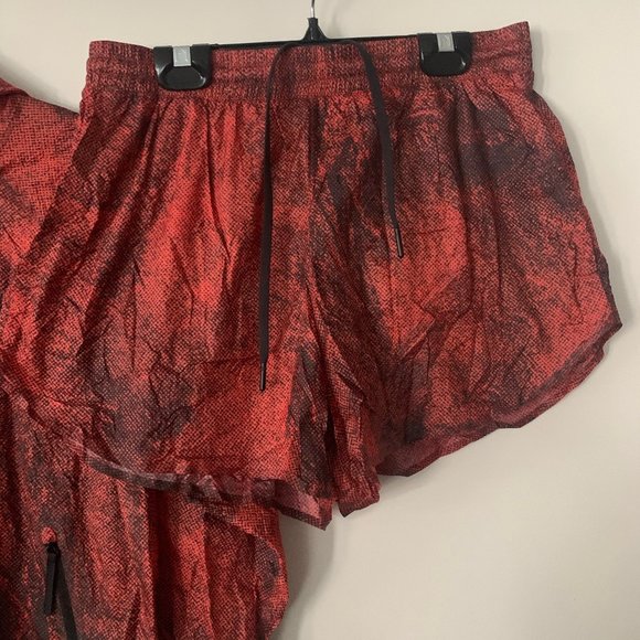 LULULEMON LAB 2 PIECE TOP AND SHORTS RED BLACK - Picture 3 of 9